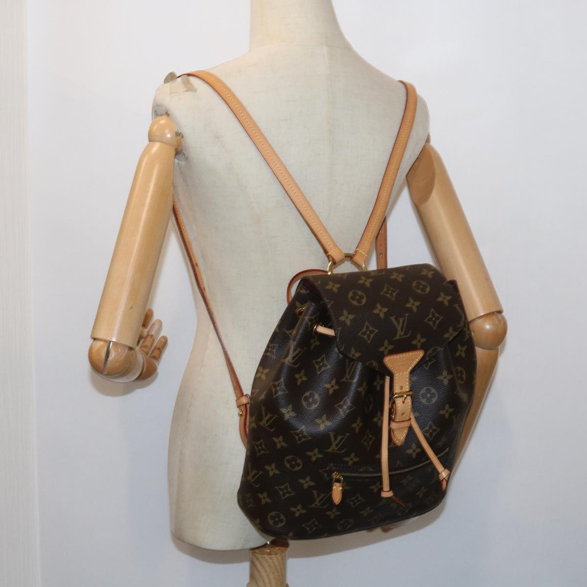 LOUIS VUITTON Monogram Montsouris Backpack M43431 LV Auth 56733SAM