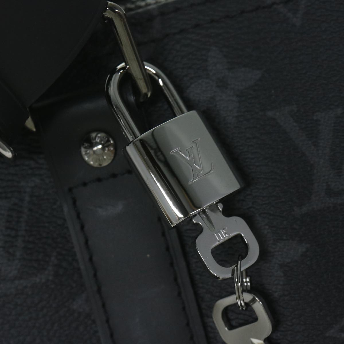 LOUIS VUITTON Eclipse Split Keepall Bandouliere 50 Boston Bag M43817 Auth 57012SM