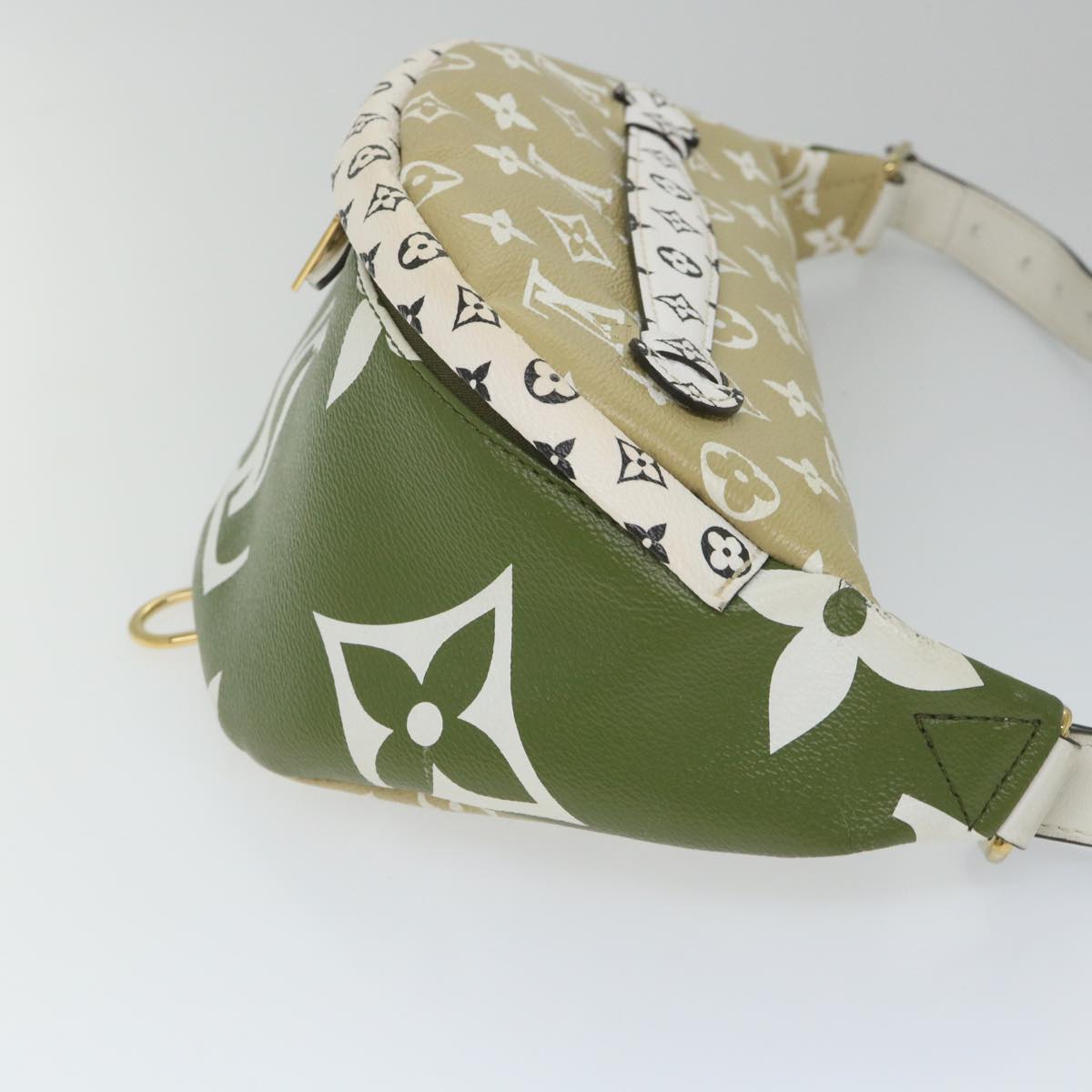 LOUIS VUITTON Monogram Giant Bum Bag Body Bag Khaki M44611 LV Auth 57013SAM