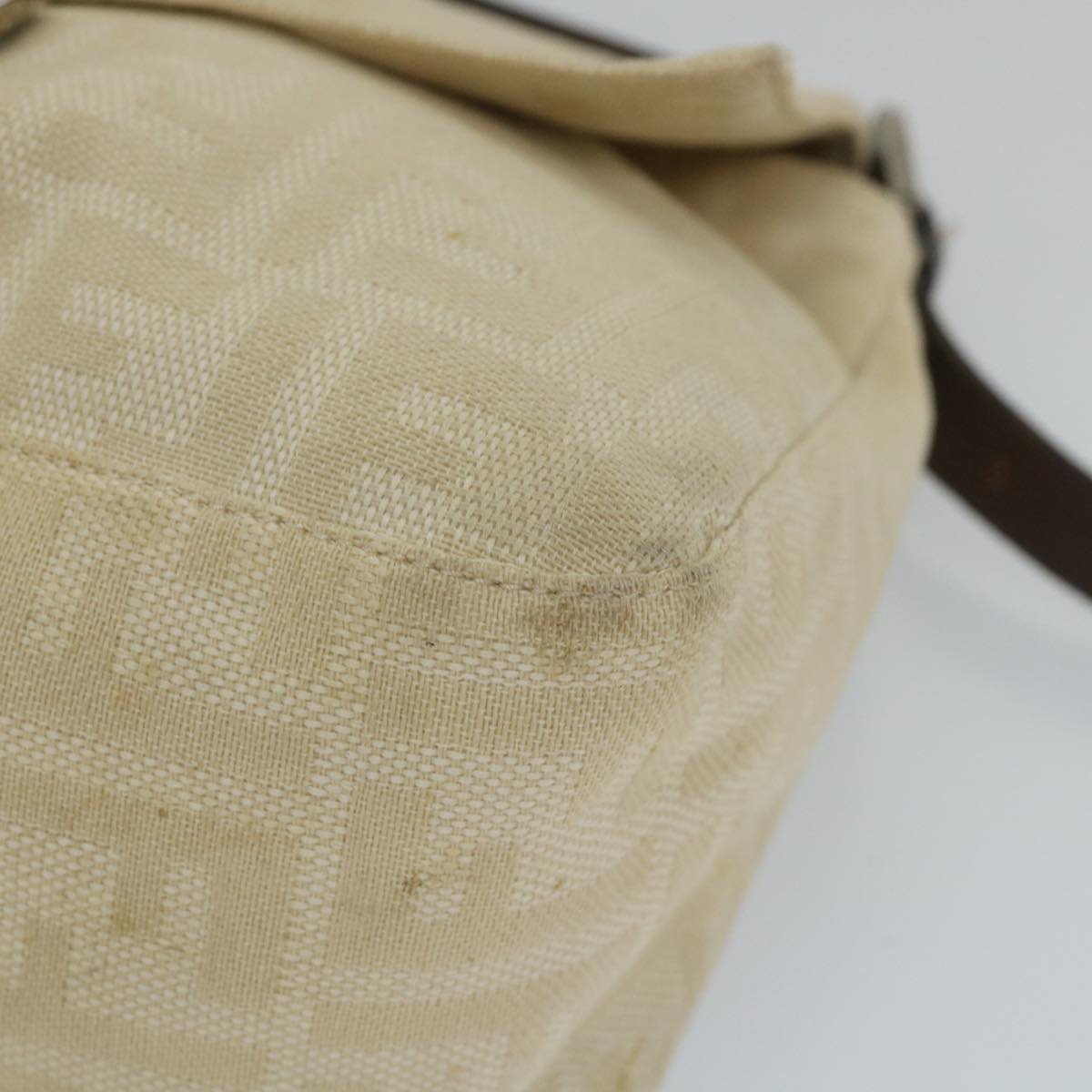 FENDI Zucca Canvas Mamma Baguette Shoulder Bag Beige Auth 57043