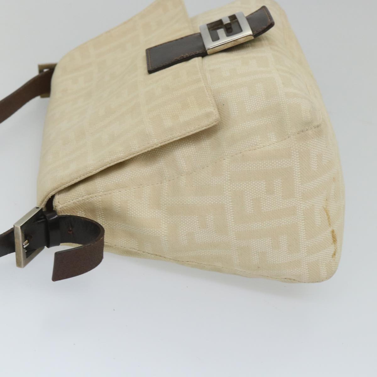 FENDI Zucca Canvas Mamma Baguette Shoulder Bag Beige Auth 57043