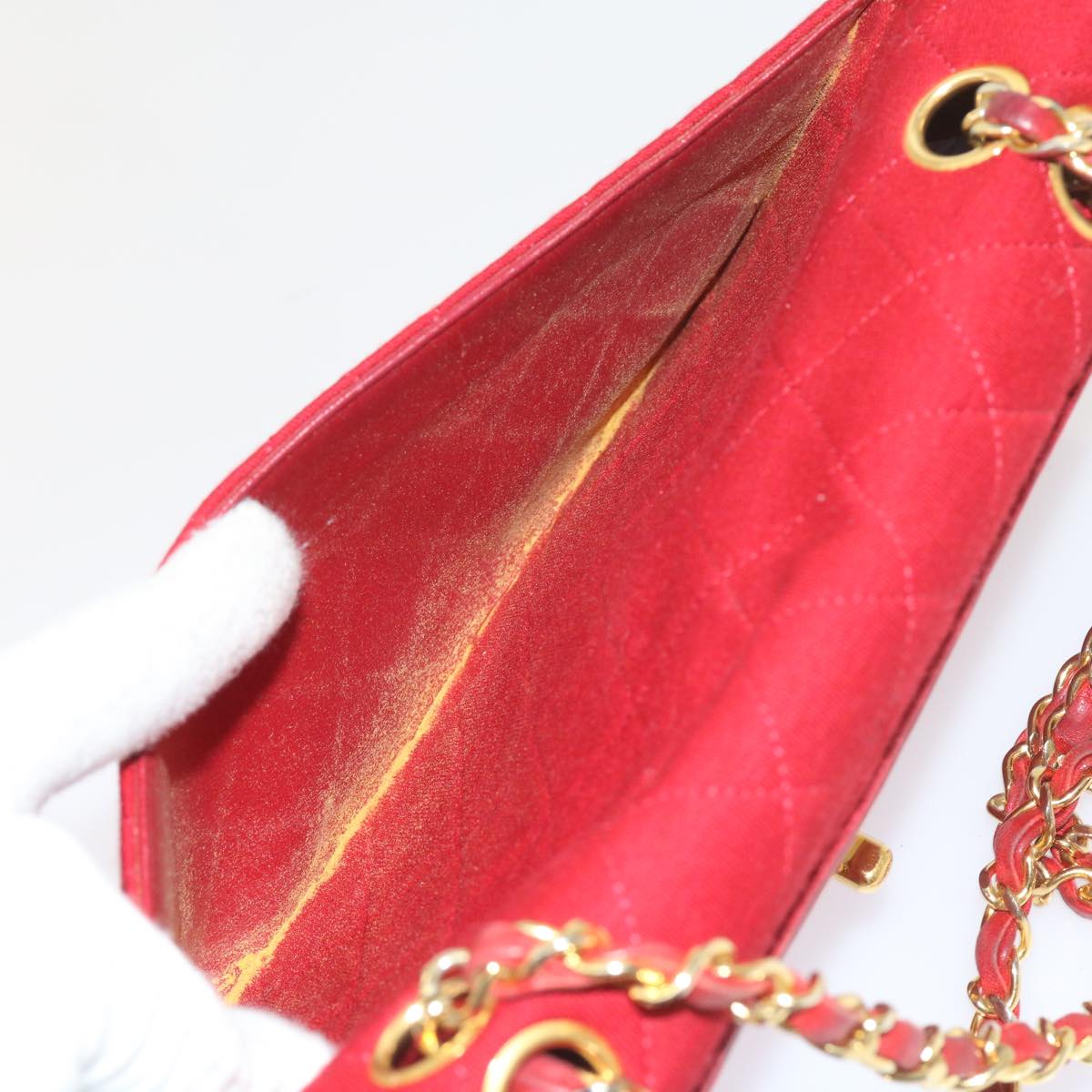 CHANEL Matelasse Chain Shoulder Bag Canvas Red CC Auth 59869A