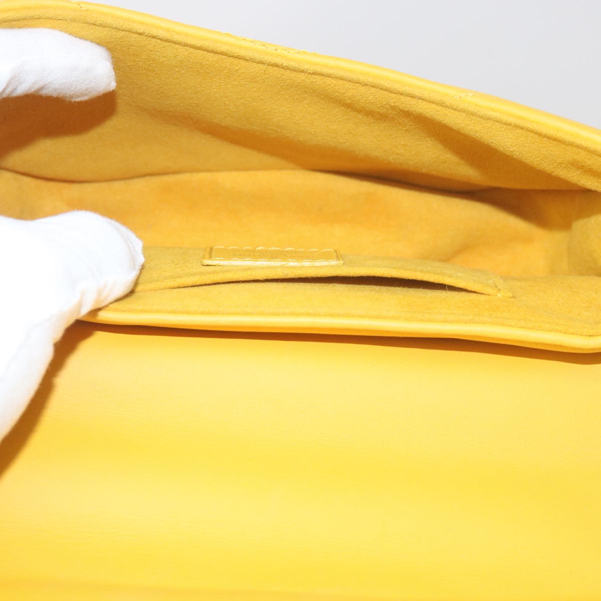 LOUIS VUITTON New Wave Chain Bag PM Shoulder Bag Leather Yellow LV Auth 60852SAV