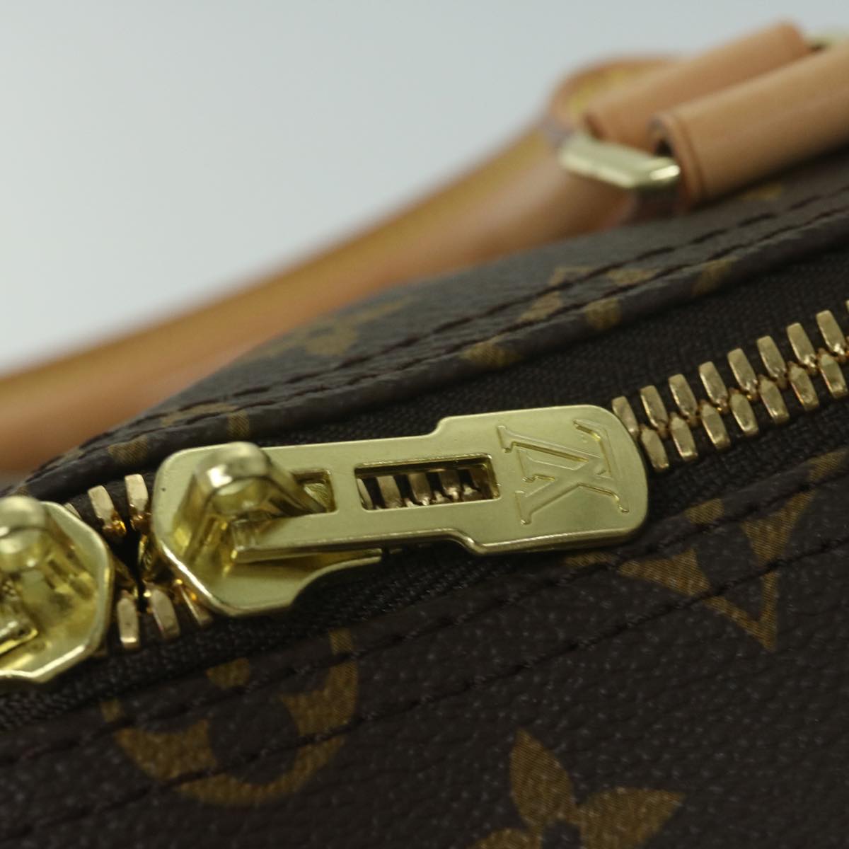 LOUIS VUITTON Monogram Keepall 50 Boston Bag M41426 LV Auth 64779A