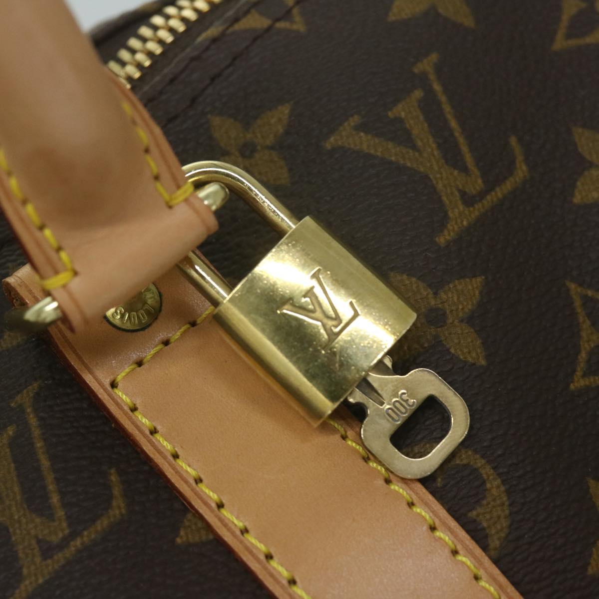 LOUIS VUITTON Monogram Keepall 50 Boston Bag M41426 LV Auth 64779A