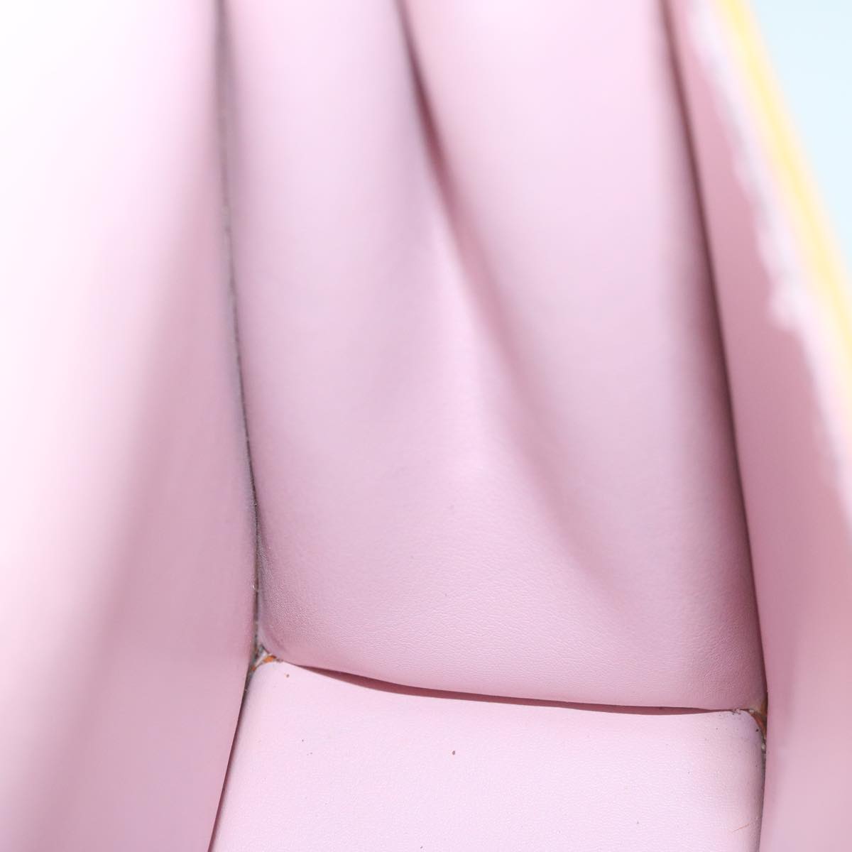 LOUIS VUITTON Vernis Spring Street Hand Bag Marshmallow Pink M91033 Auth 64914
