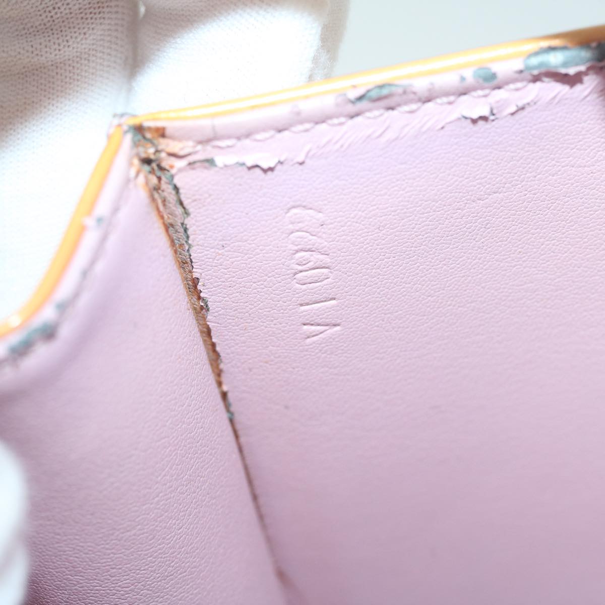 LOUIS VUITTON Vernis Spring Street Hand Bag Marshmallow Pink M91033 Auth 64914