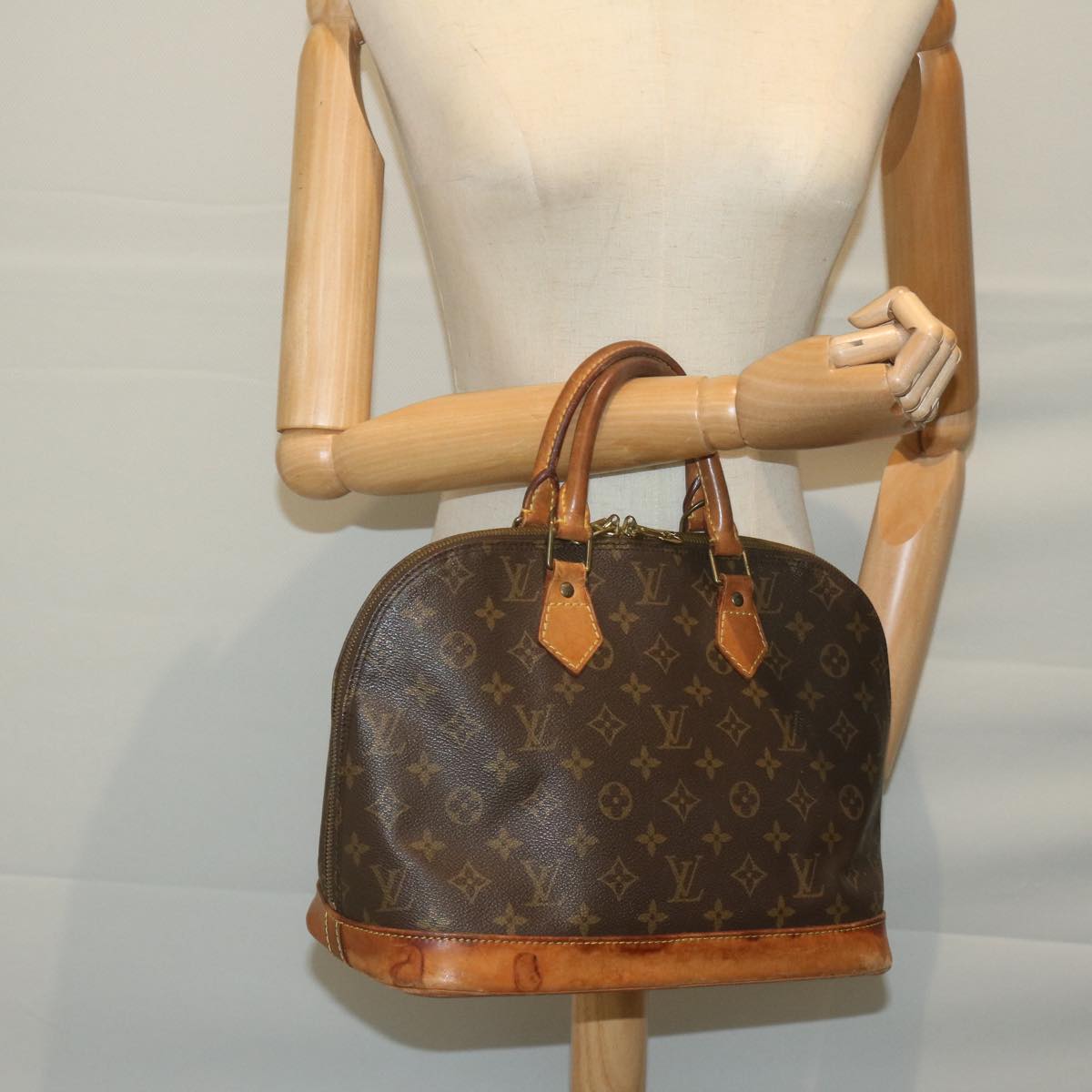 LOUIS VUITTON Monogram Alma Hand Bag M51130 LV Auth 64972