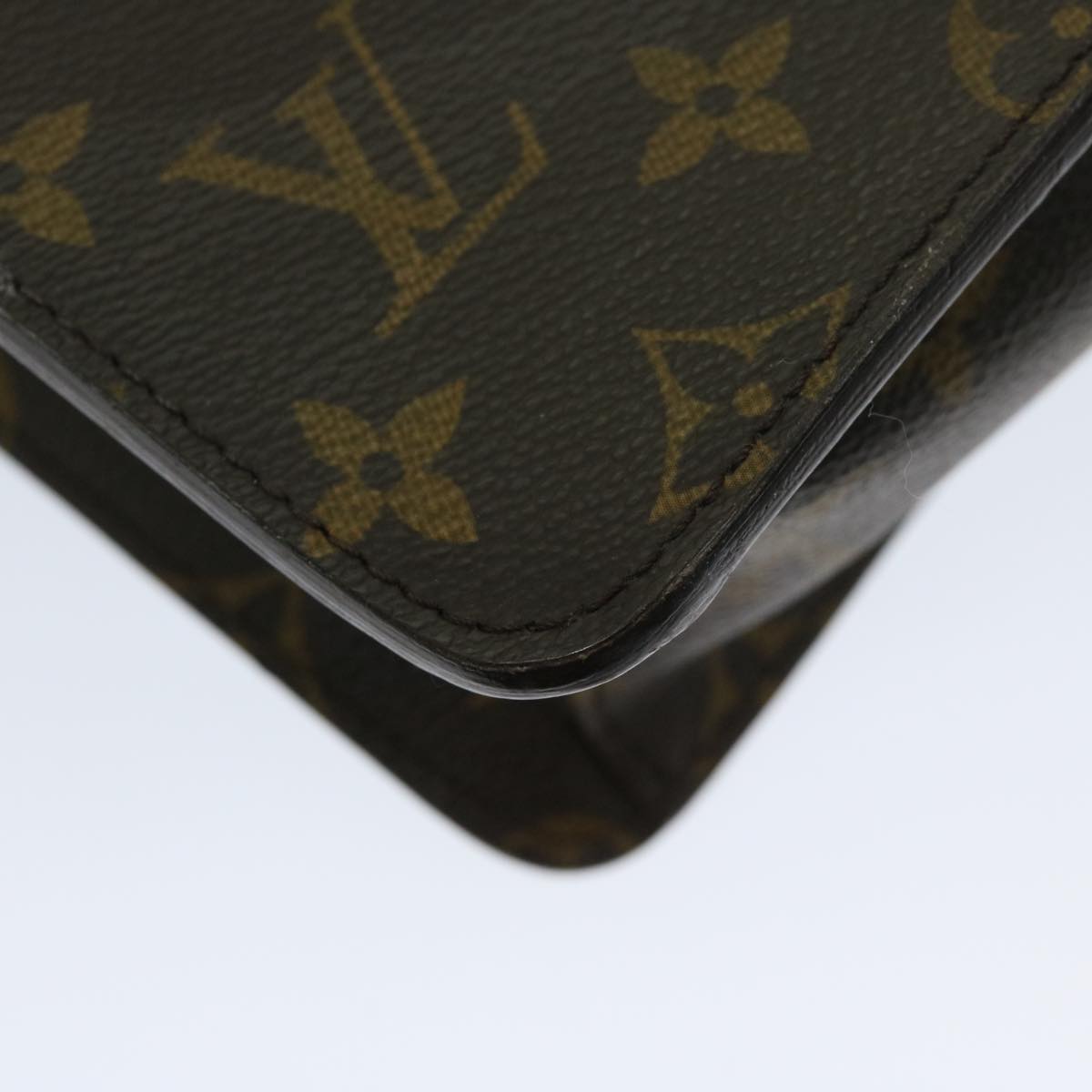 LOUIS VUITTON Monogram Laguito Business Bag M53026 LV Auth 65204