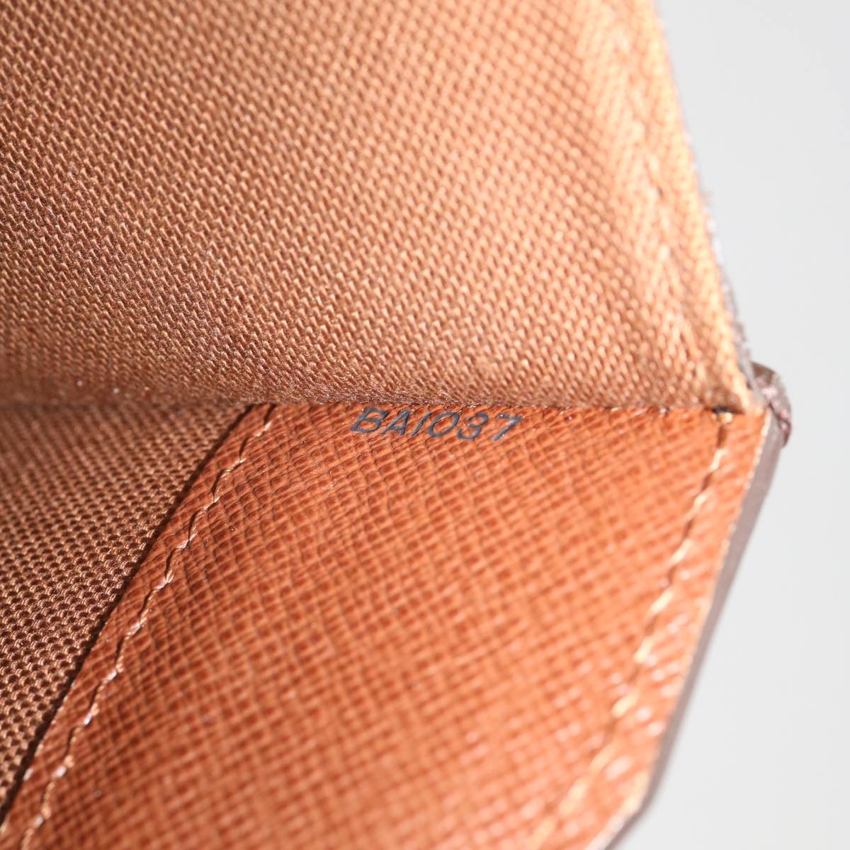 LOUIS VUITTON Monogram Laguito Business Bag M53026 LV Auth 65204