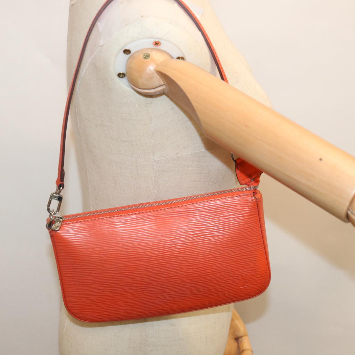 LOUIS VUITTON Epi Pochette Accessoires Pouch Orange Pimon M40778 LV Auth 65403