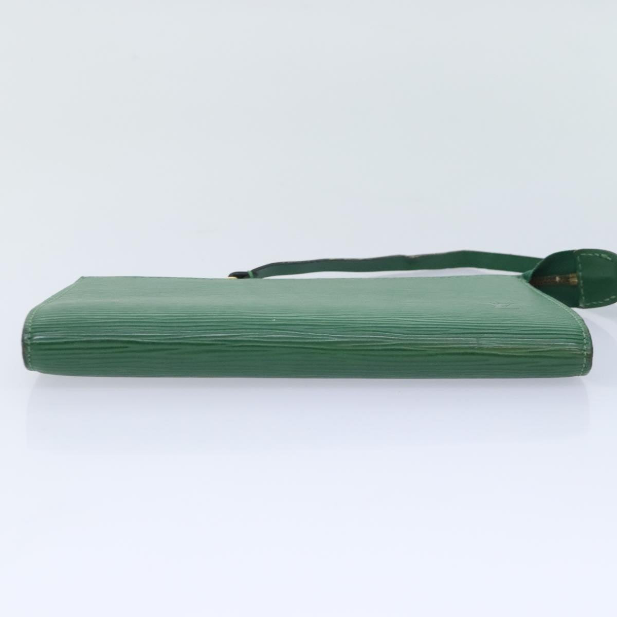 LOUIS VUITTON Epi Pochette Accessoires Pouch Green M52984 LV Auth 65519