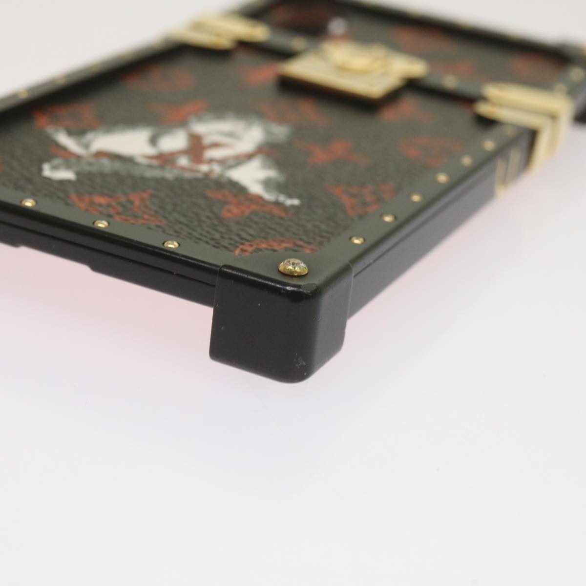 LOUIS VUITTON Transformed Monogram Cat Eye Trunk iPhone Case M63891 Auth 66181