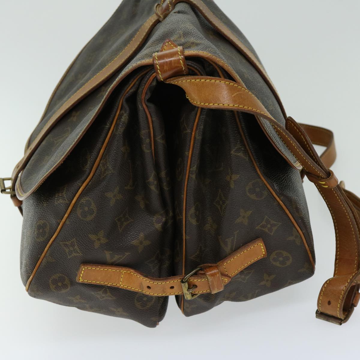 LOUIS VUITTON Monogram Saumur 35 Shoulder Bag M42254 LV Auth 66288