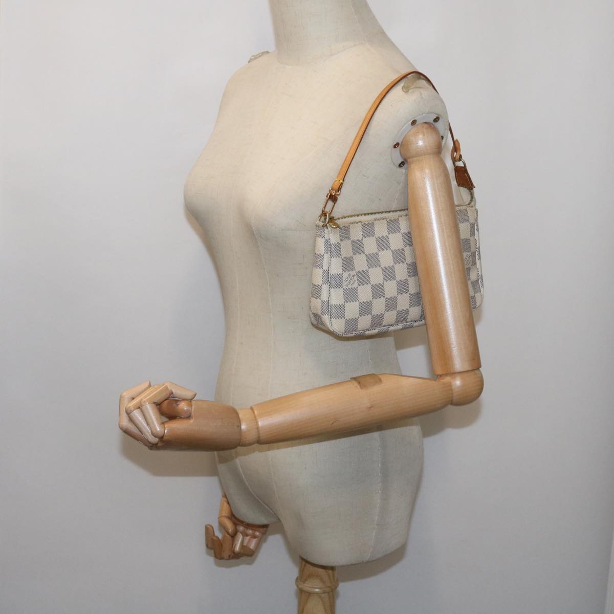 LOUIS VUITTON Damier Azur Pochette Accessoires Pouch N51986 LV Auth 66973