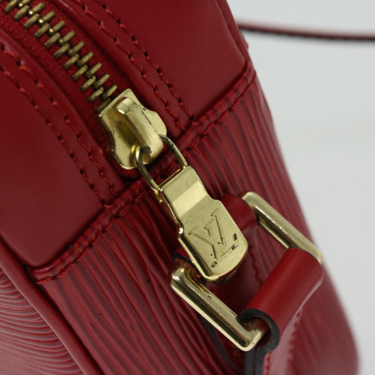 LOUIS VUITTON Epi Trocadero 23 Shoulder Bag Red M52307 LV Auth 67238V