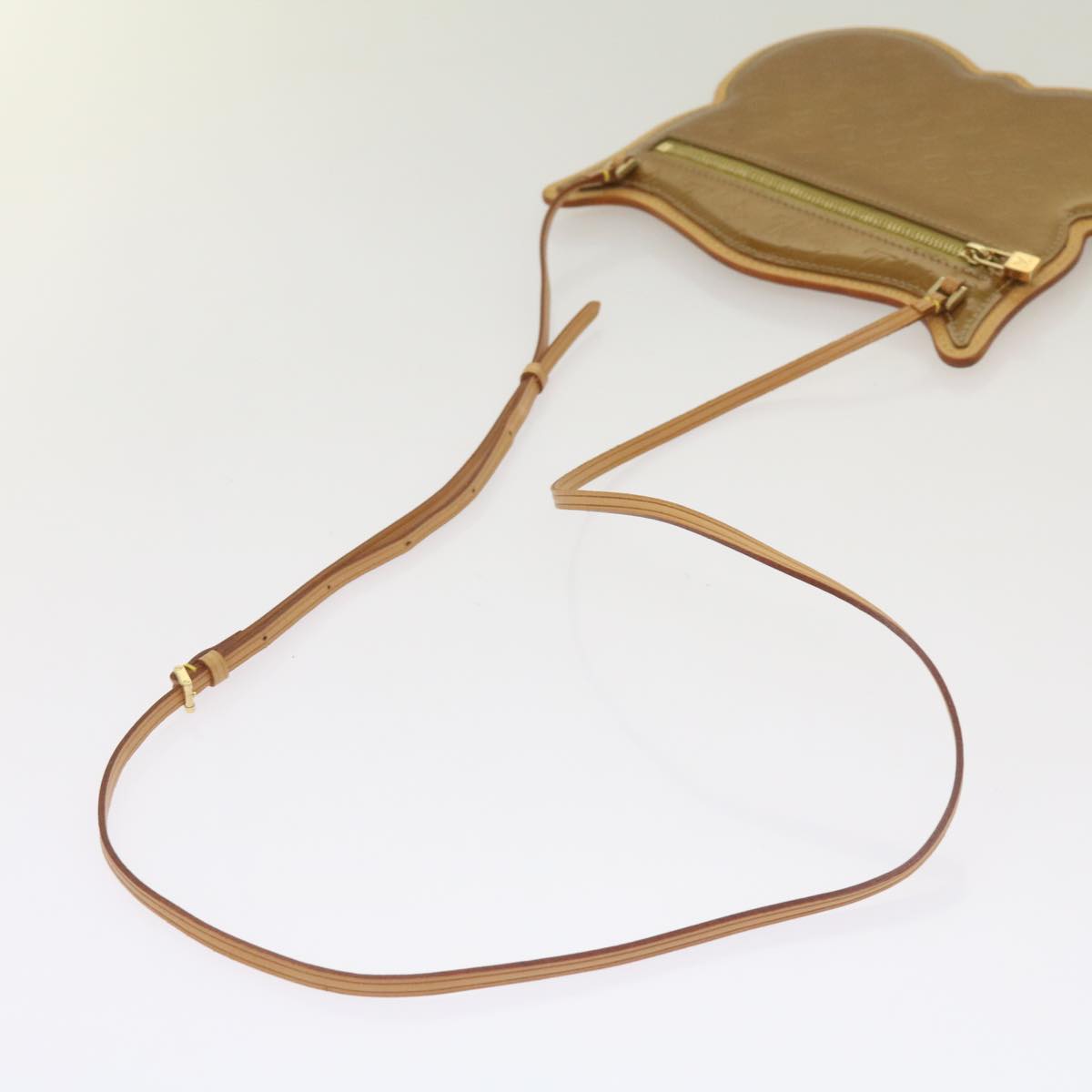 LOUIS VUITTON Vernis Comte De Fe Pochette Oule Bag Bronze M92268 LV Auth 67292
