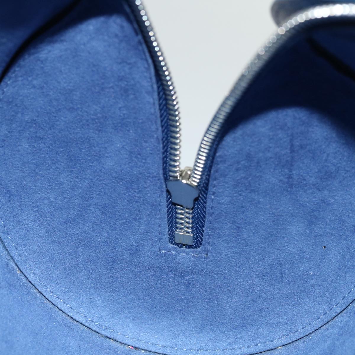 LOUIS VUITTON Epi Soufflot Hand Bag Blue Myrtille M5222G LV Auth 67456A