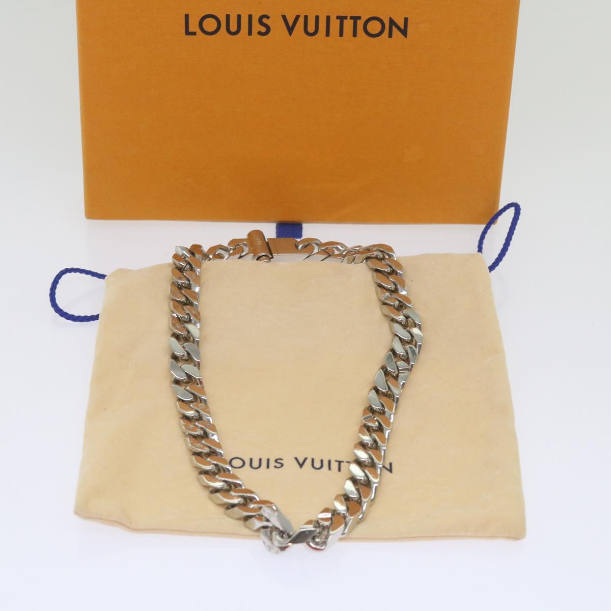 LOUIS VUITTON Collier Metal LV Chain Links Necklace Silver M68272 LV Auth 67569A
