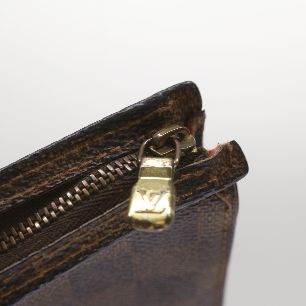 LOUIS VUITTON Damier Ebene Marais Pouch LV Auth 67811