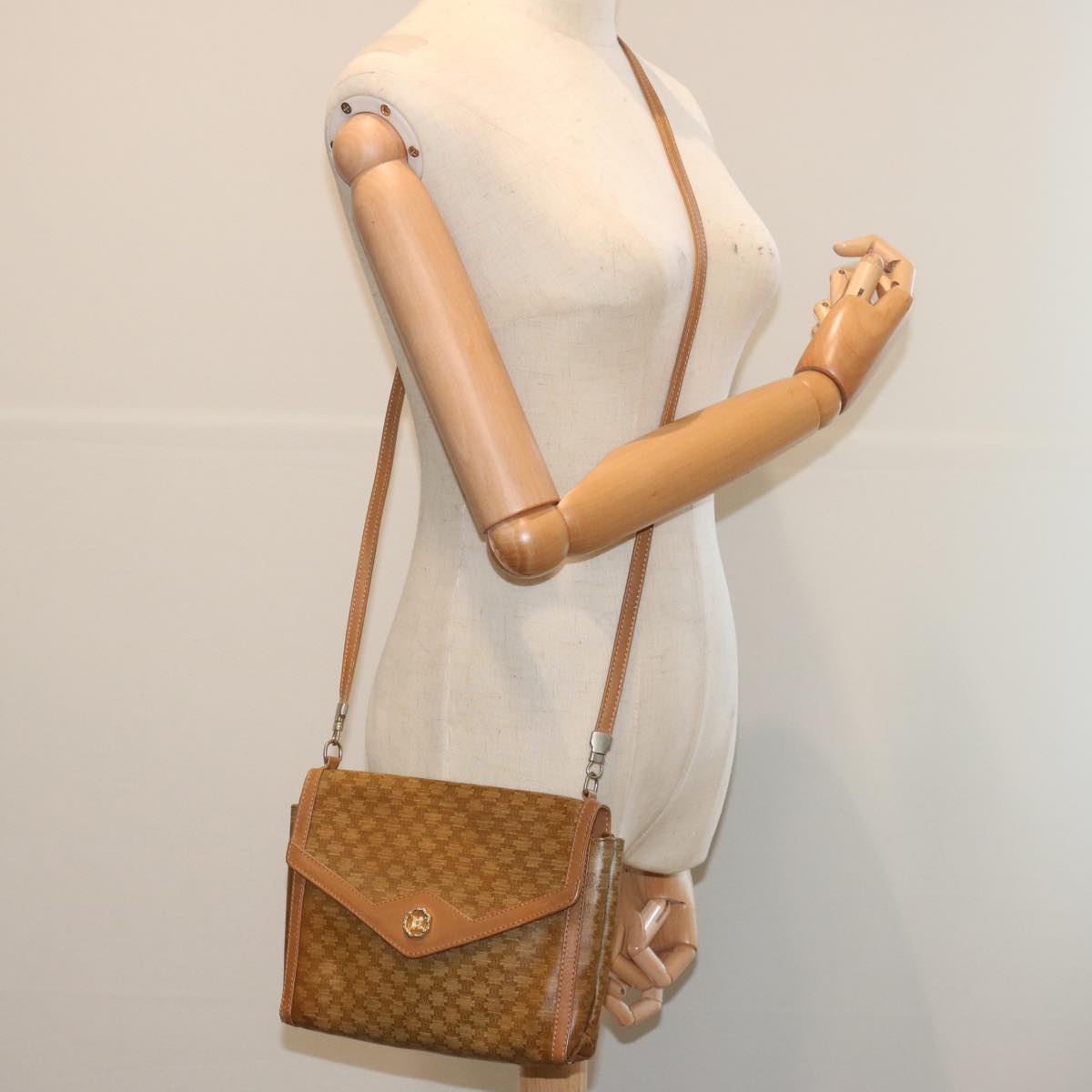 CELINE Macadam Canvas Shoulder Bag Beige Auth 68507