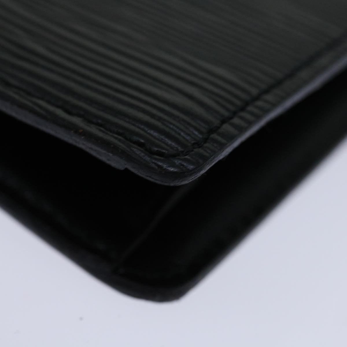 LOUIS VUITTON Epi Trousse Poche Toilette 15 Pouch Black LV Auth 68707