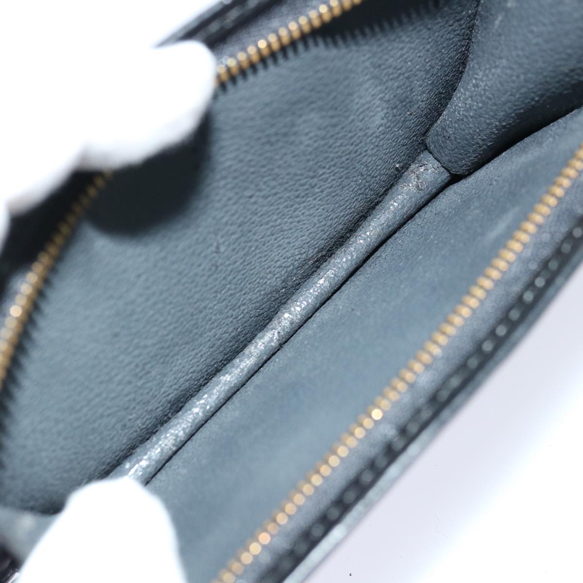 LOUIS VUITTON Epi Trousse Poche Toilette 15 Pouch Black LV Auth 68707