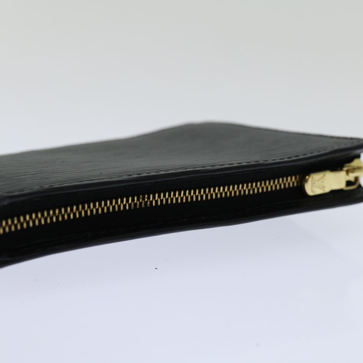 LOUIS VUITTON Epi Trousse Poche Toilette 15 Pouch Black LV Auth 68707