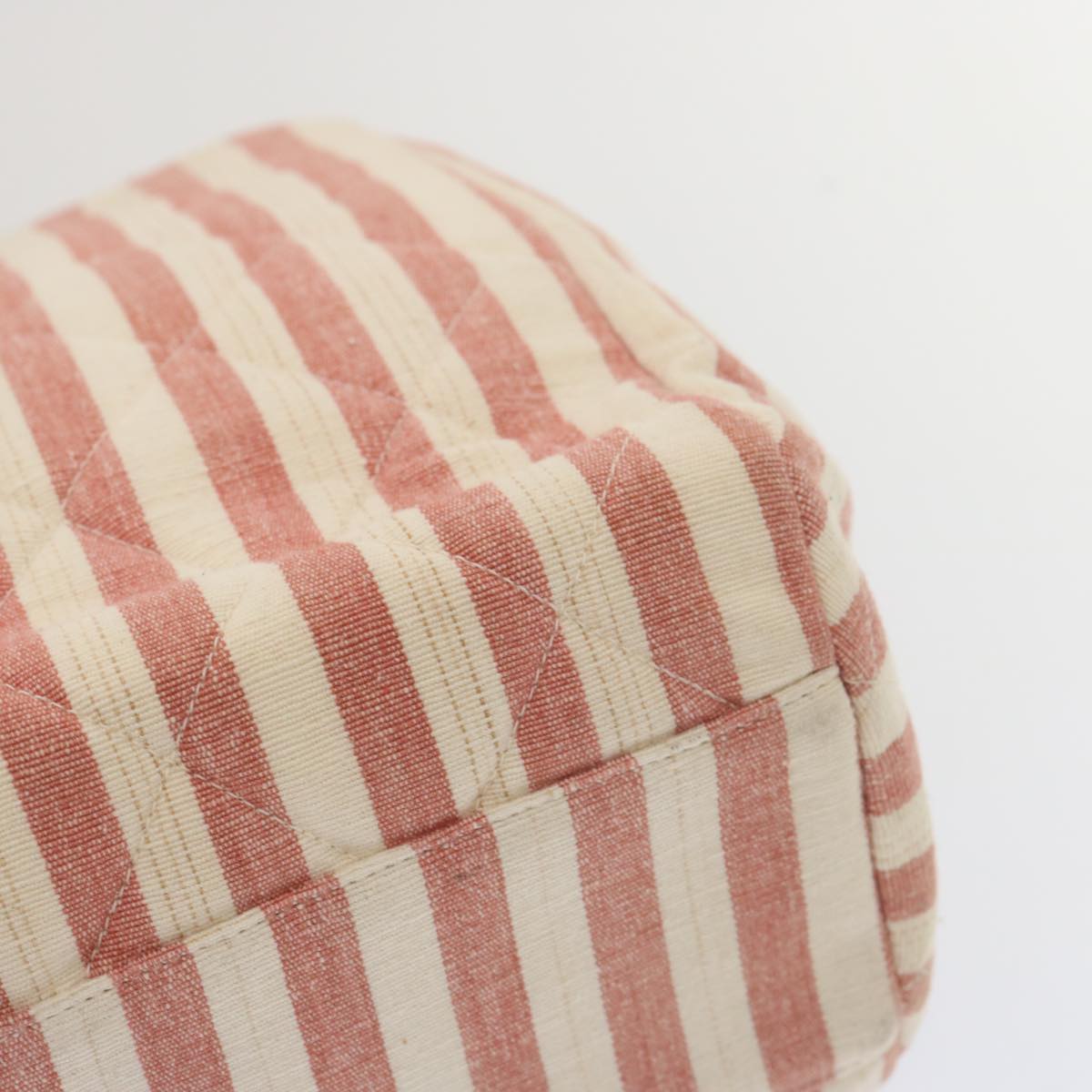 CHANEL Matelasse Chain Shoulder Bag Canvas White Red CC Auth 69059SAV