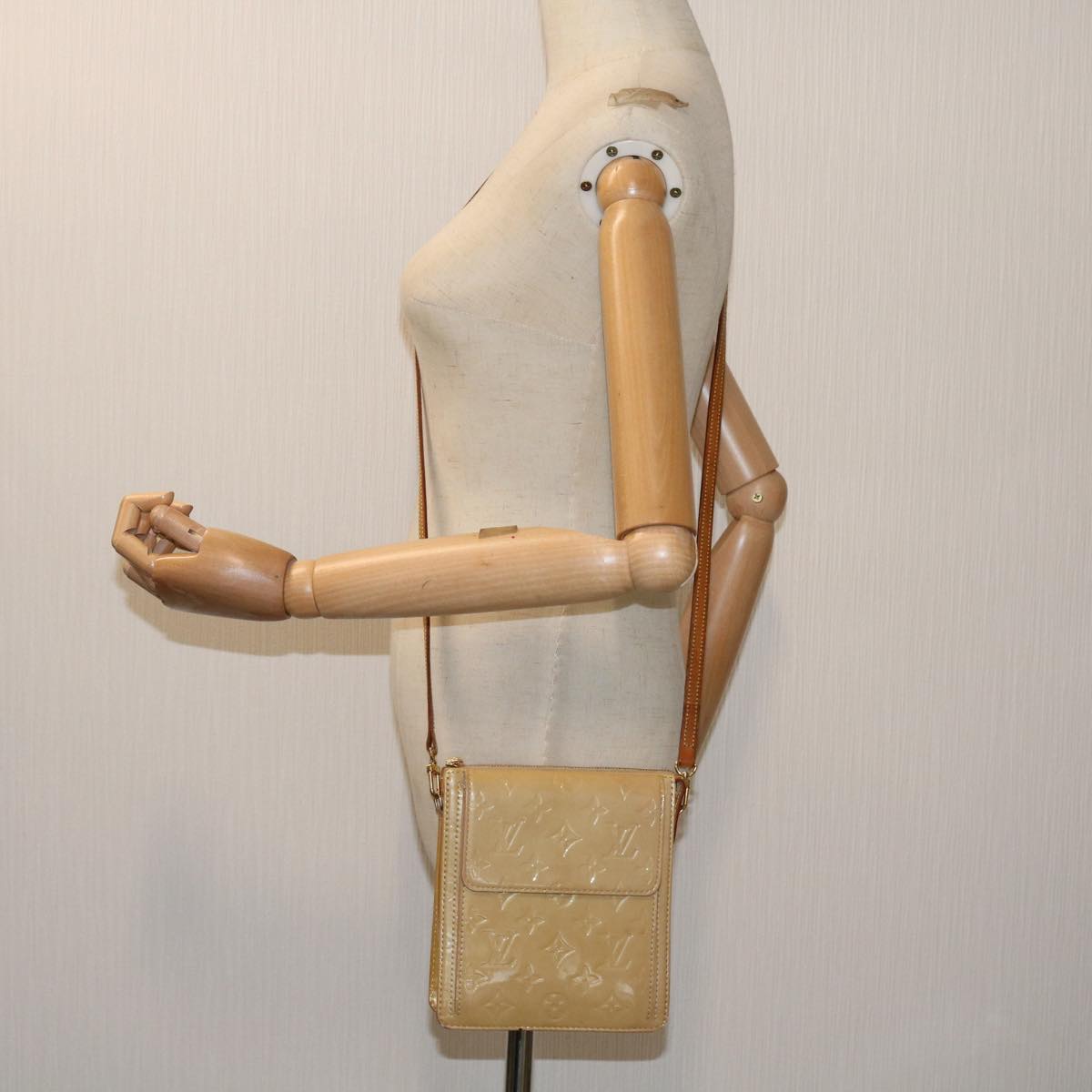 LOUIS VUITTON Monogram Vernis Motto Accessory Pouch Beige M91136 LV Auth 69248