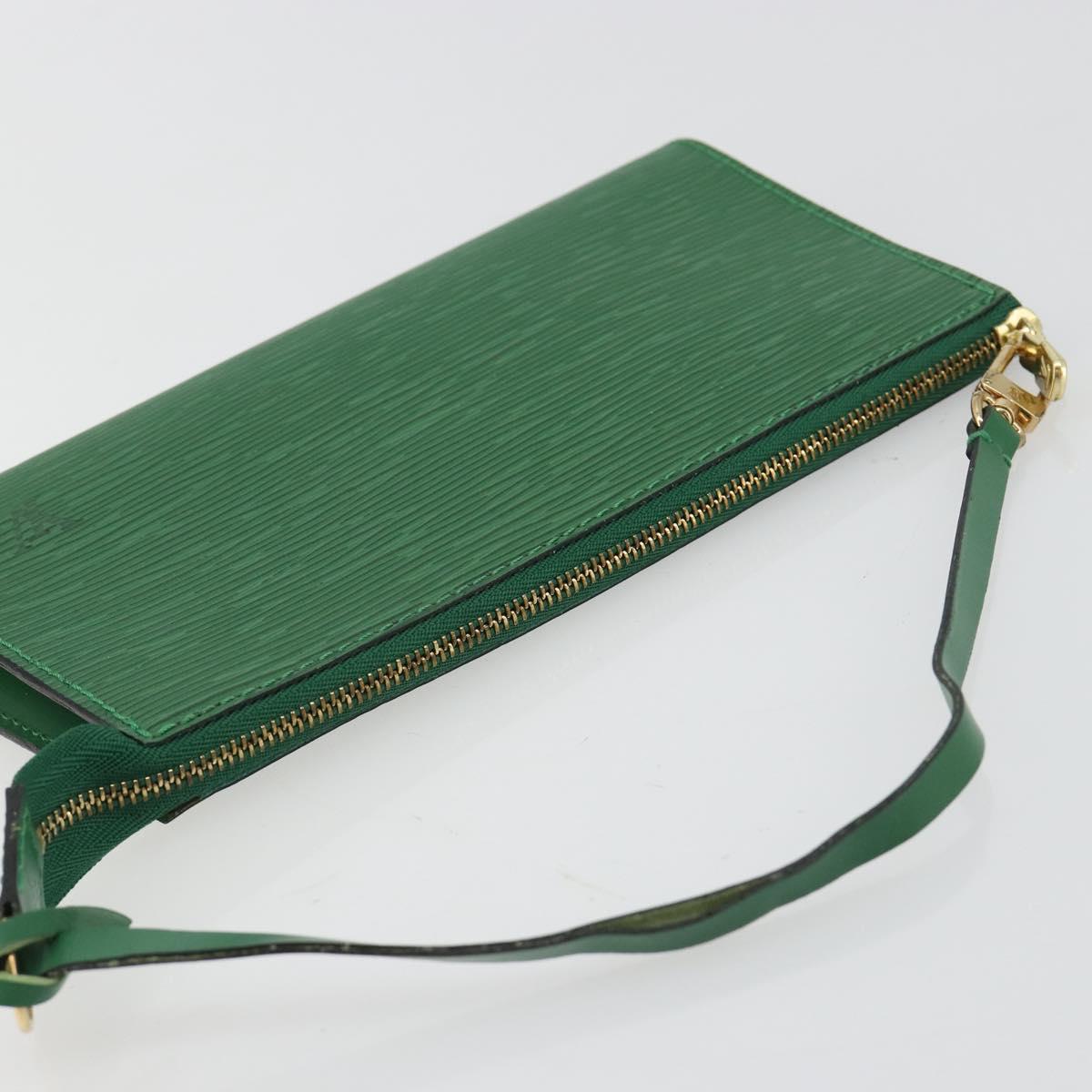 LOUIS VUITTON Epi Pochette Accessoires Pouch Green M52984 LV Auth 69826