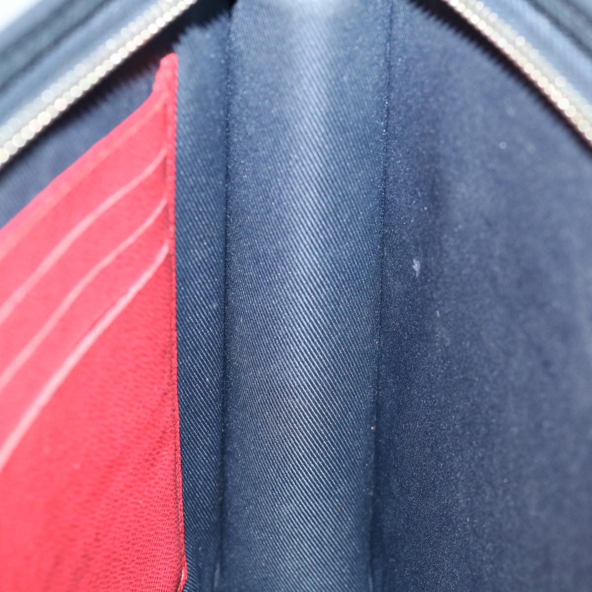 LOUIS VUITTON Taiga Pochette Voyager MM Clutch Bag Blue Marine M63394 Auth 70038