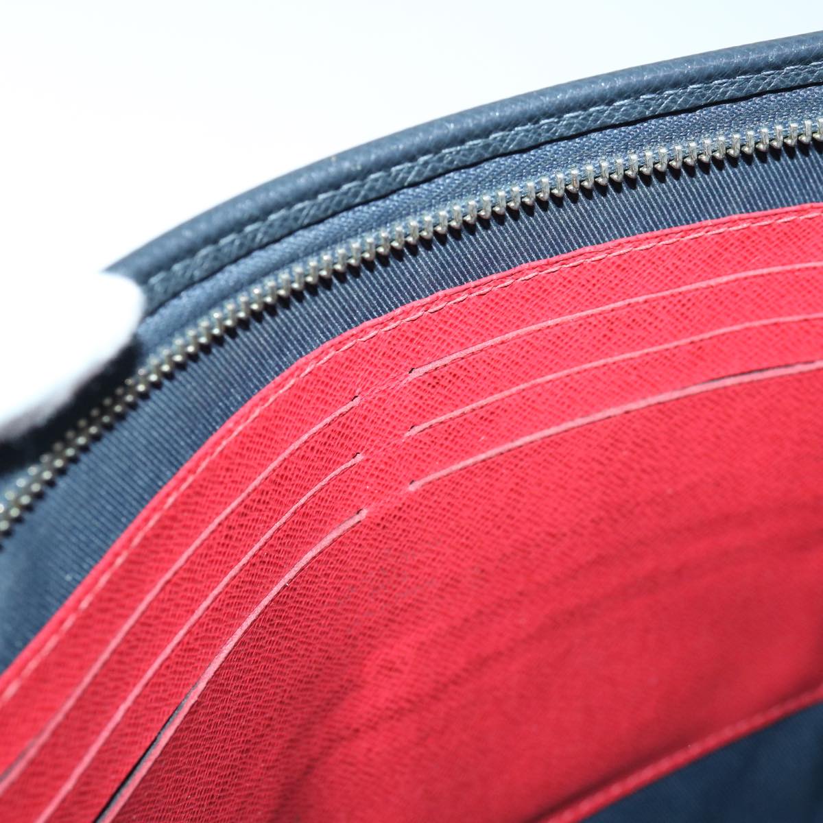 LOUIS VUITTON Taiga Pochette Voyager MM Clutch Bag Blue Marine M63394 Auth 70038