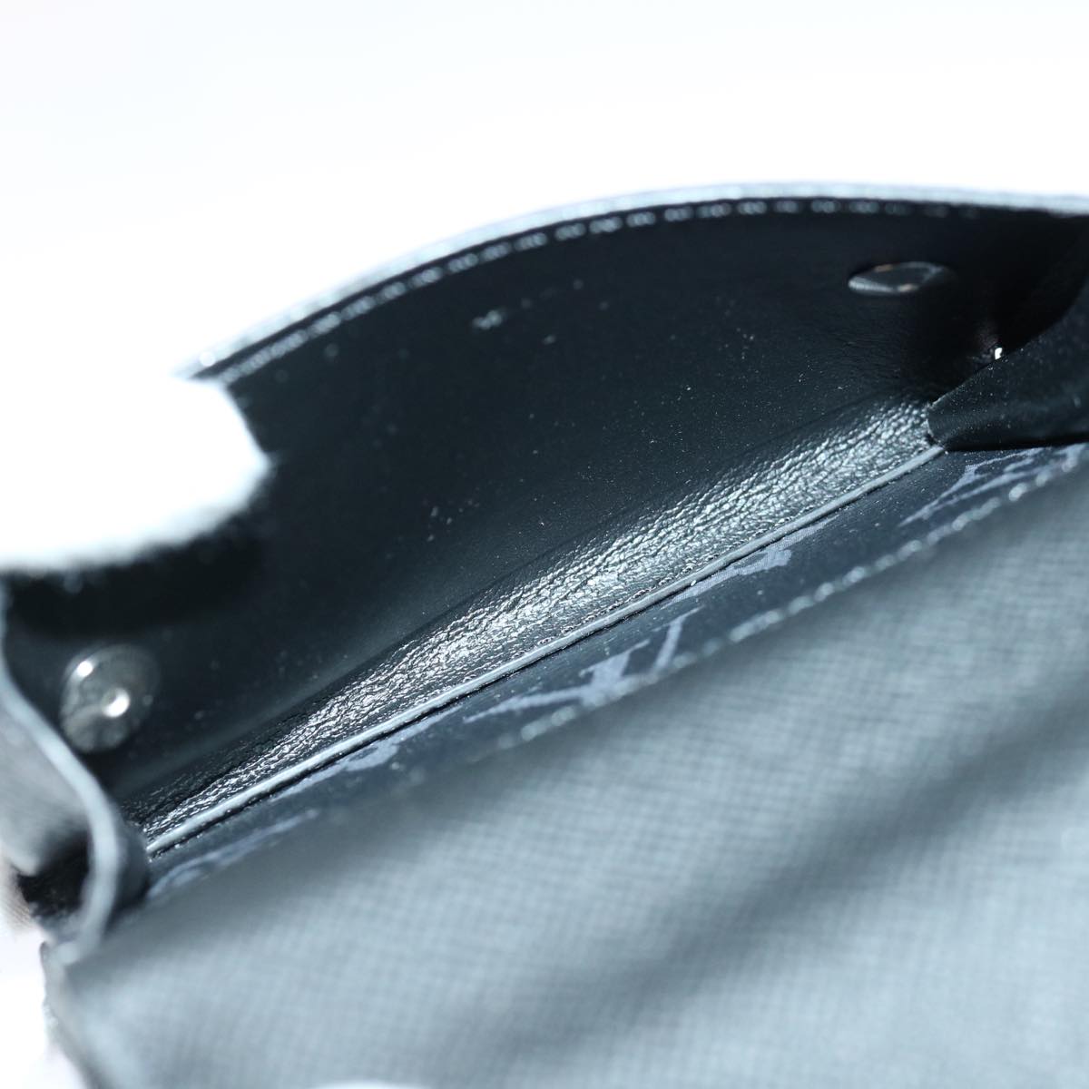 LOUIS VUITTON Monogram Eclipse Discovery Compact Wallet M67630 LV Auth 70054SM