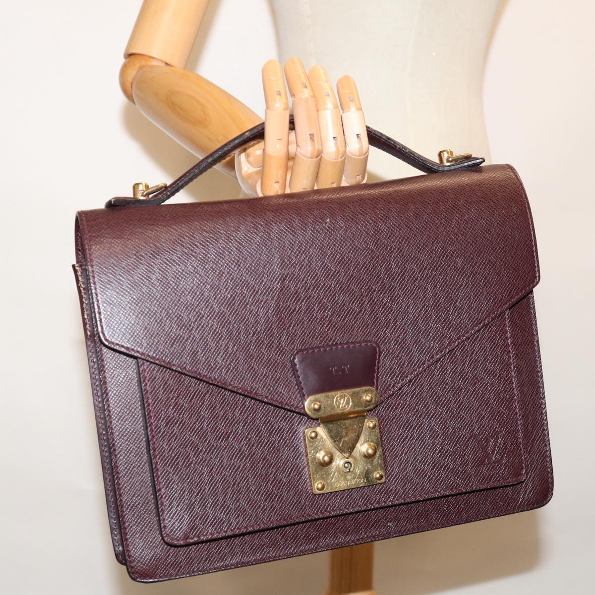 LOUIS VUITTON Taiga Monceau 28 Hand Bag 2way Acajou M32062 LV Auth 70071