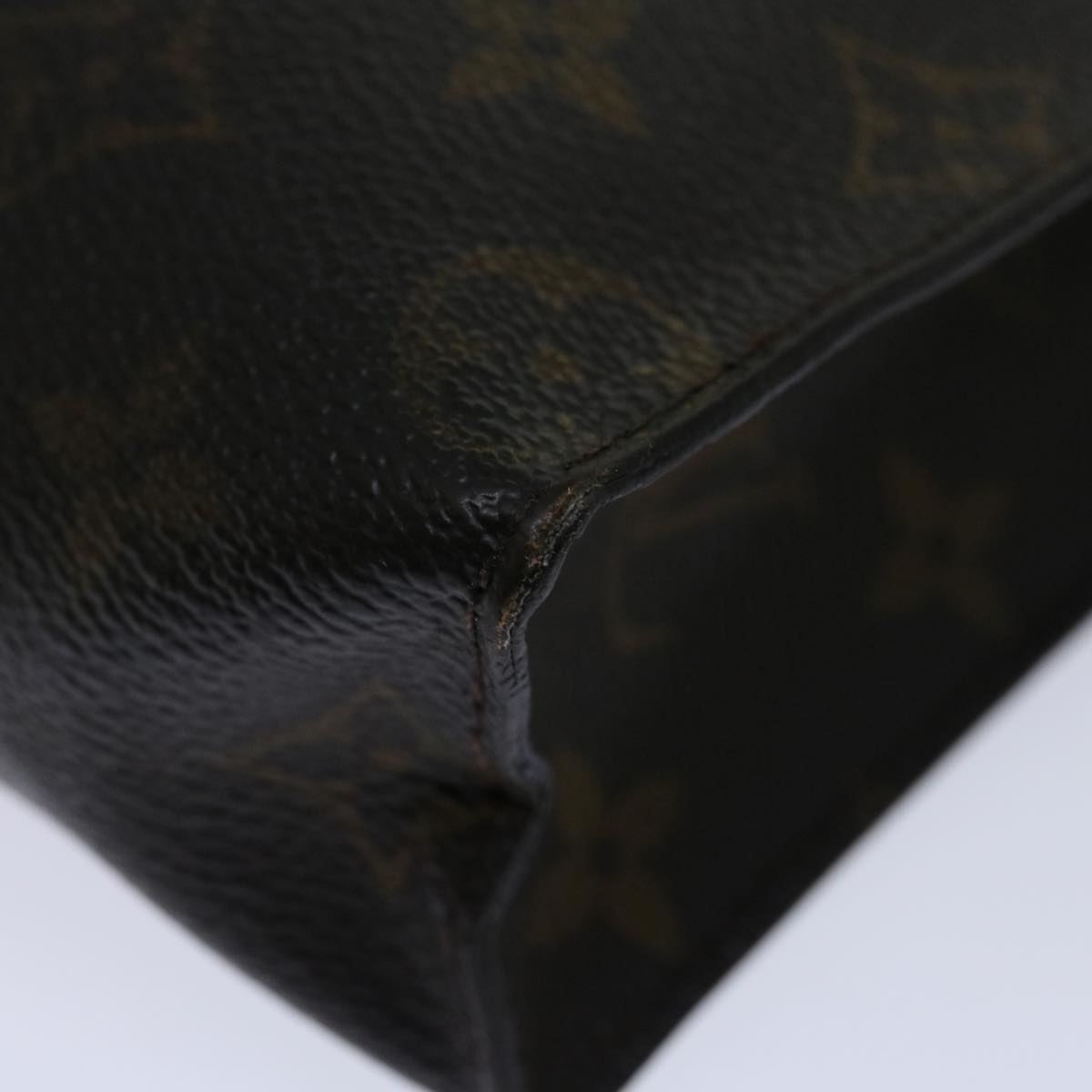 LOUIS VUITTON Monogram Poche Toilette 26 Pouch M47542 LV Auth 70085