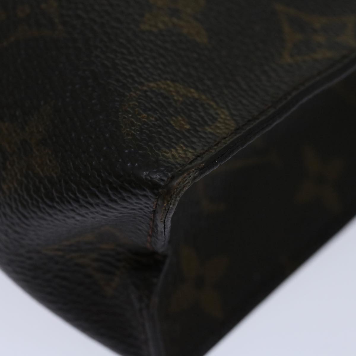 LOUIS VUITTON Monogram Poche Toilette 26 Pouch M47542 LV Auth 70085