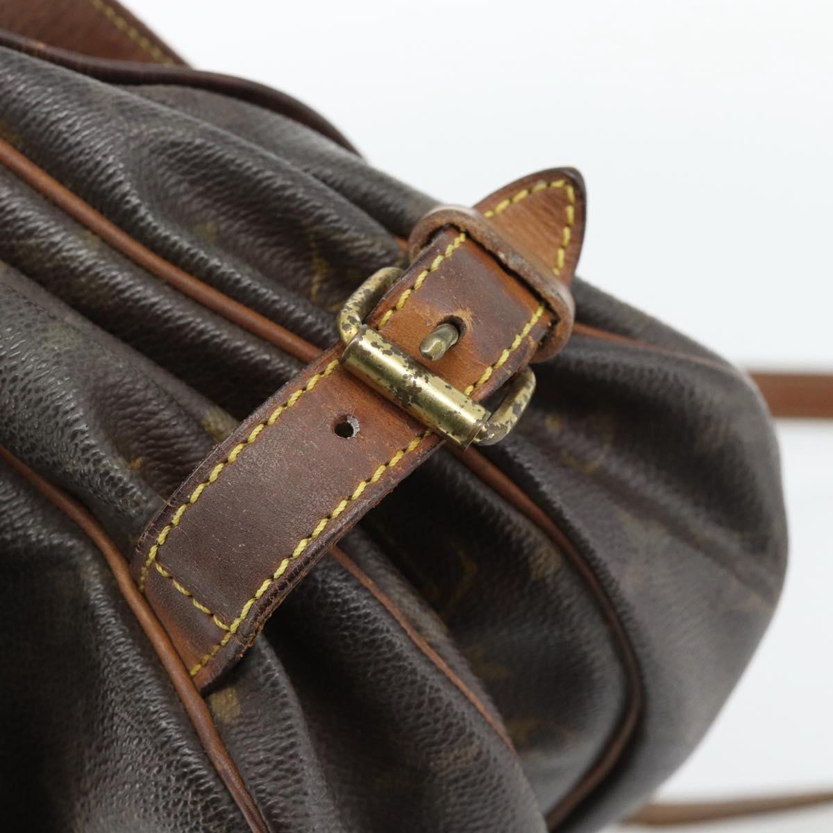 LOUIS VUITTON Monogram Saumur 30 Shoulder Bag M42256 LV Auth 70706