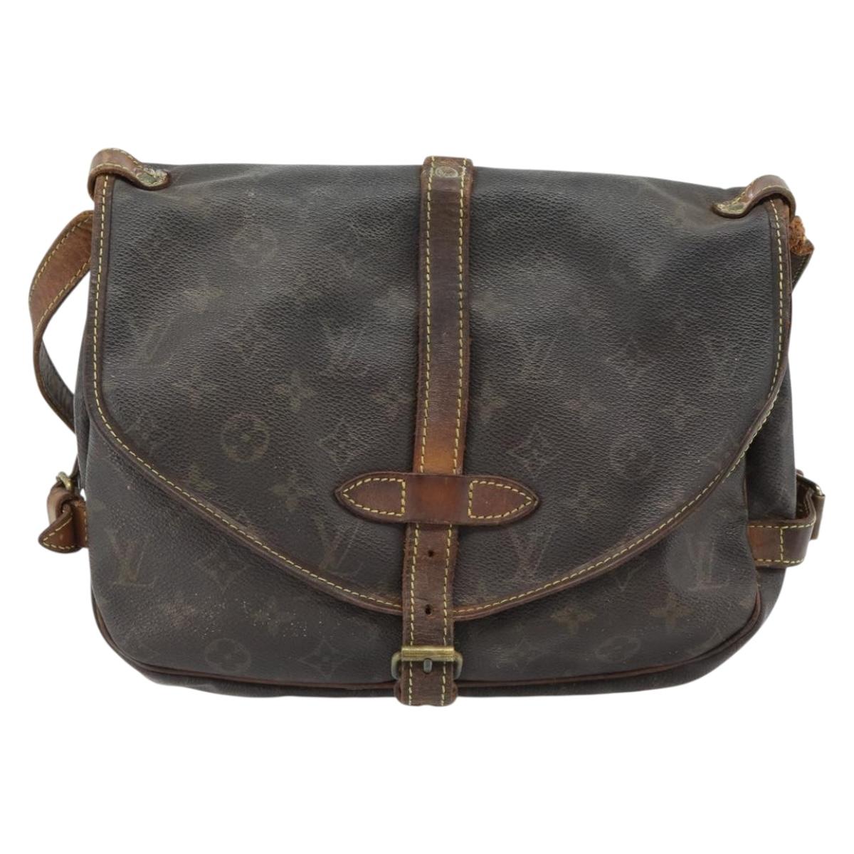 LOUIS VUITTON Monogram Saumur 30 Shoulder Bag M42256 LV Auth 70706