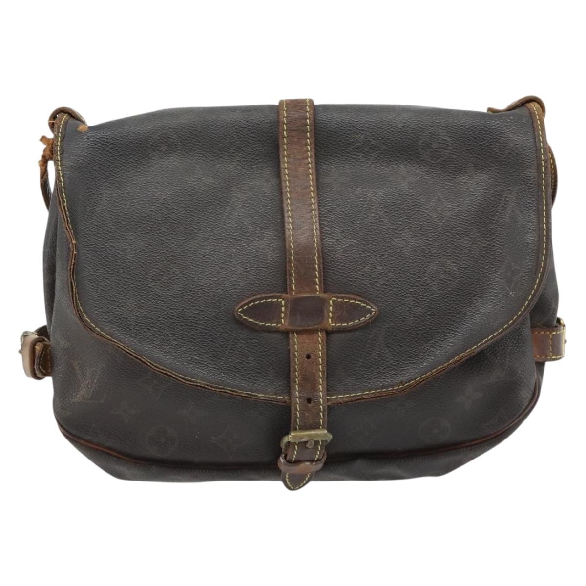 LOUIS VUITTON Monogram Saumur 30 Shoulder Bag M42256 LV Auth 70706