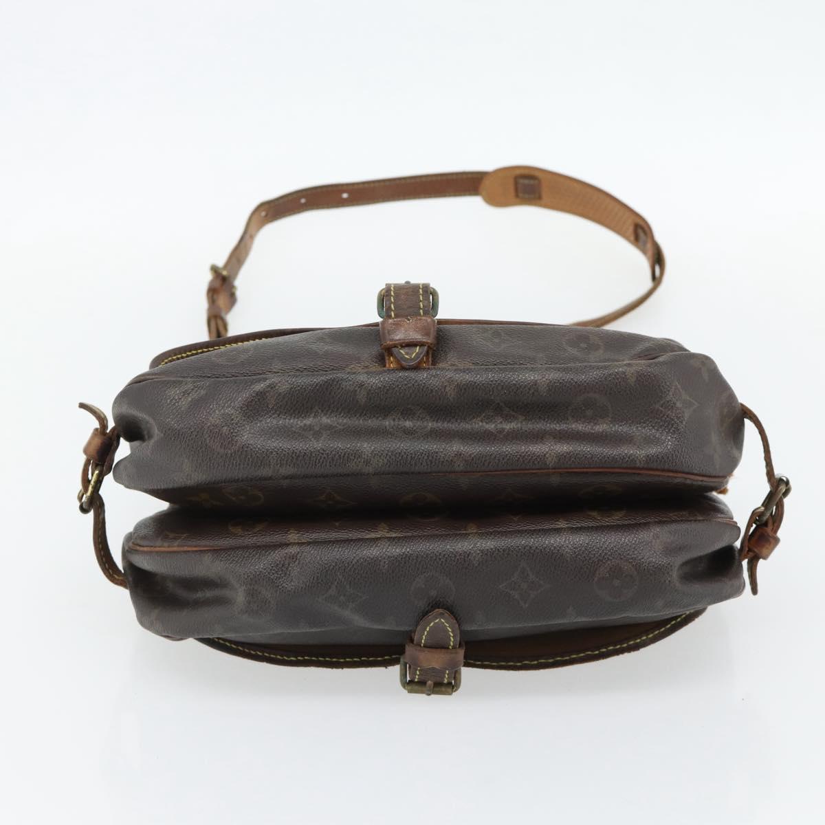 LOUIS VUITTON Monogram Saumur 30 Shoulder Bag M42256 LV Auth 70706