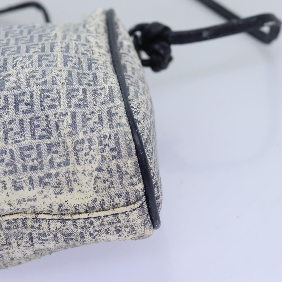 FENDI Zucchino Canvas Shoulder Bag Coated Canvas White Navy Auth 71558