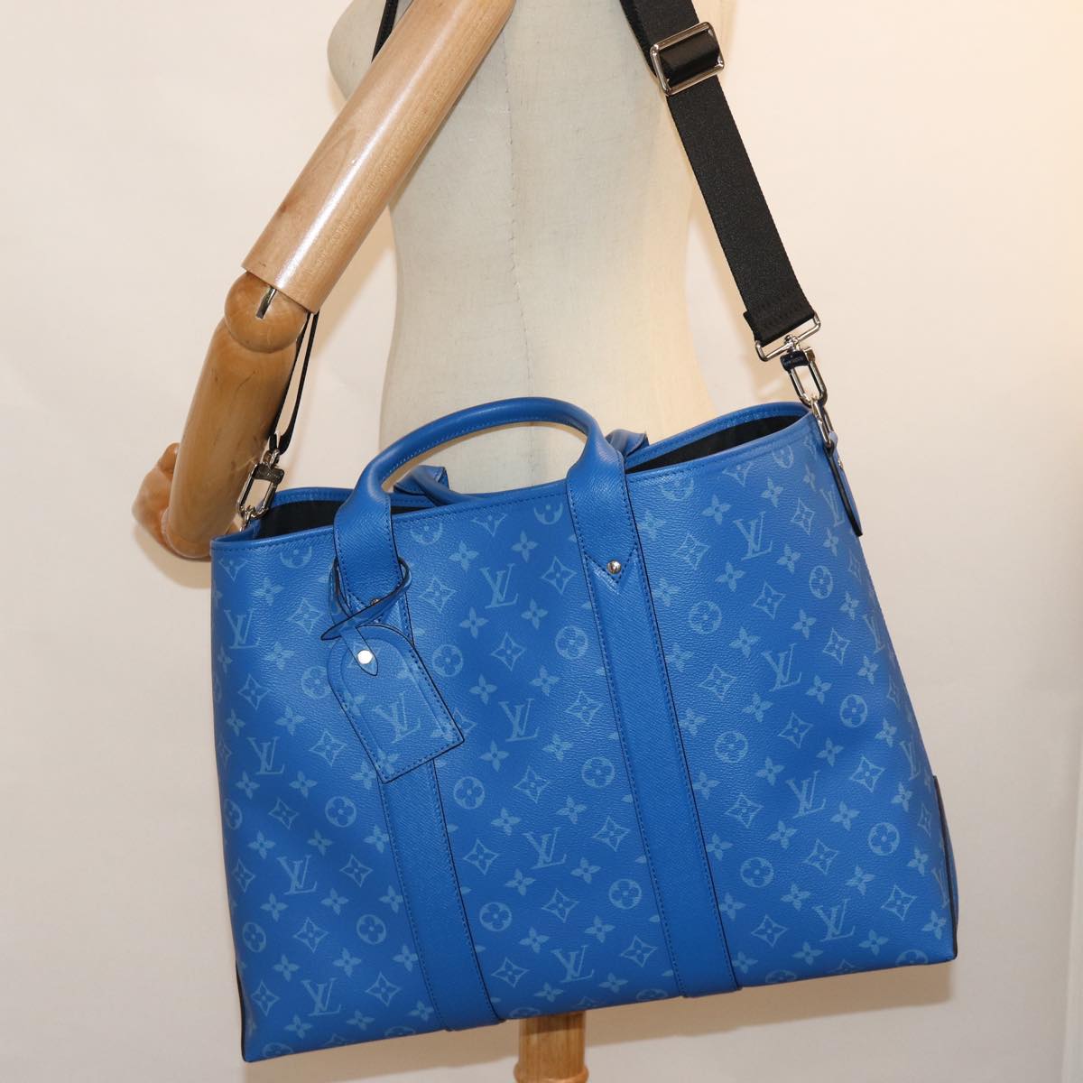 LOUIS VUITTON Taigalama Weekend Tote NM Tote Bag 2way Blue M31010 LV Auth 74022SM