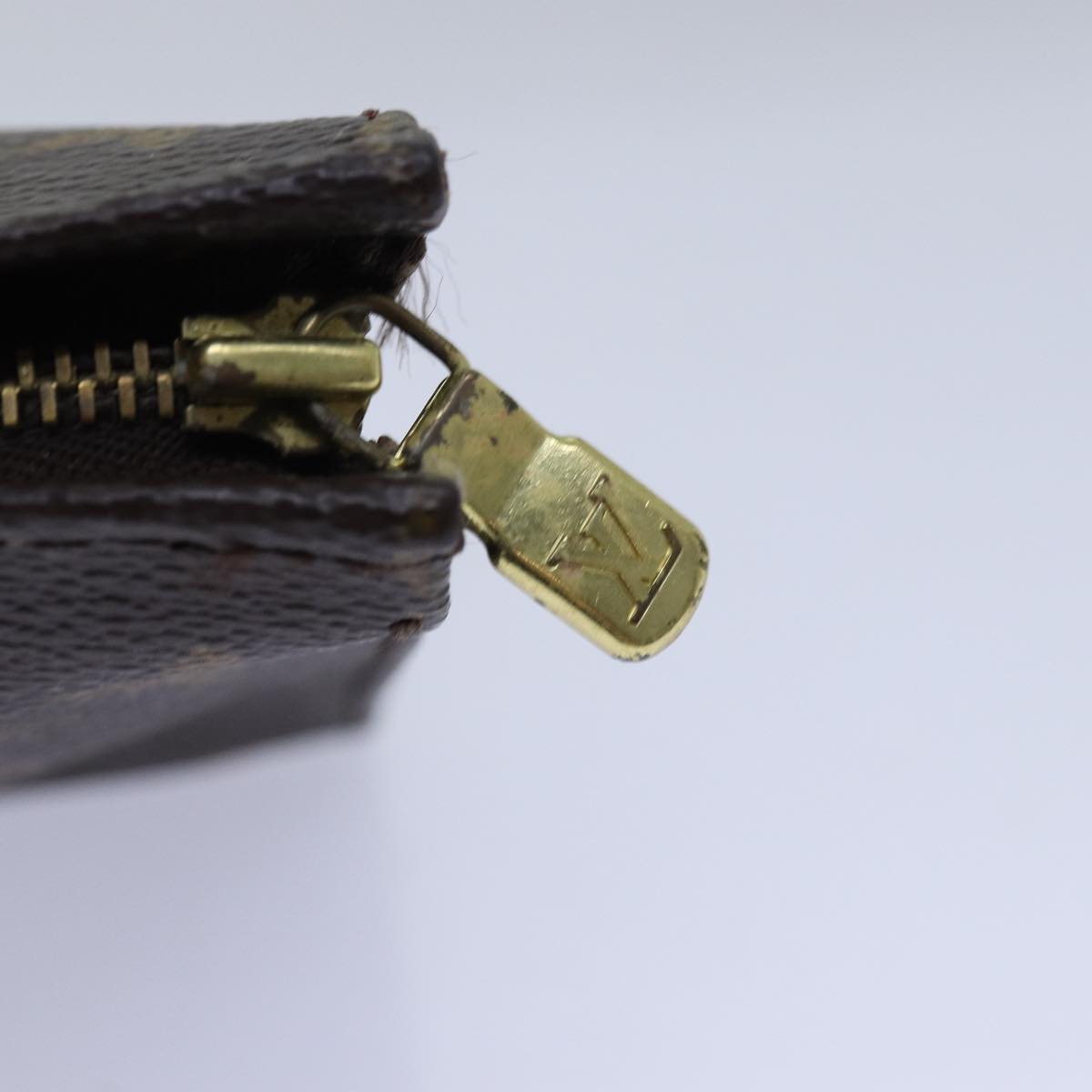 LOUIS VUITTON Monogram Poche Toilette 15 Pouch M47546 LV Auth 76270