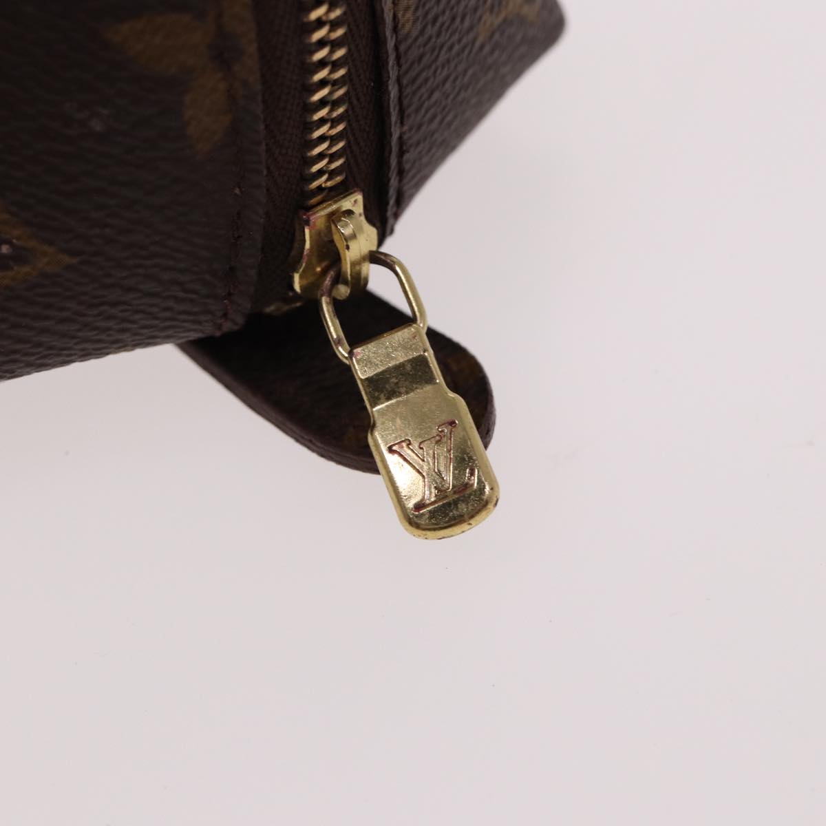 LOUIS VUITTON Monogram Trousse Demi Ronde Cosmetic Pouch M47520 LV Auth 77855