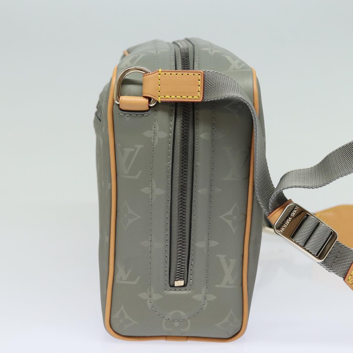 LOUIS VUITTON Monogram titanium Camera Bag Shoulder Bag Gray M43884 Auth 79277SAM