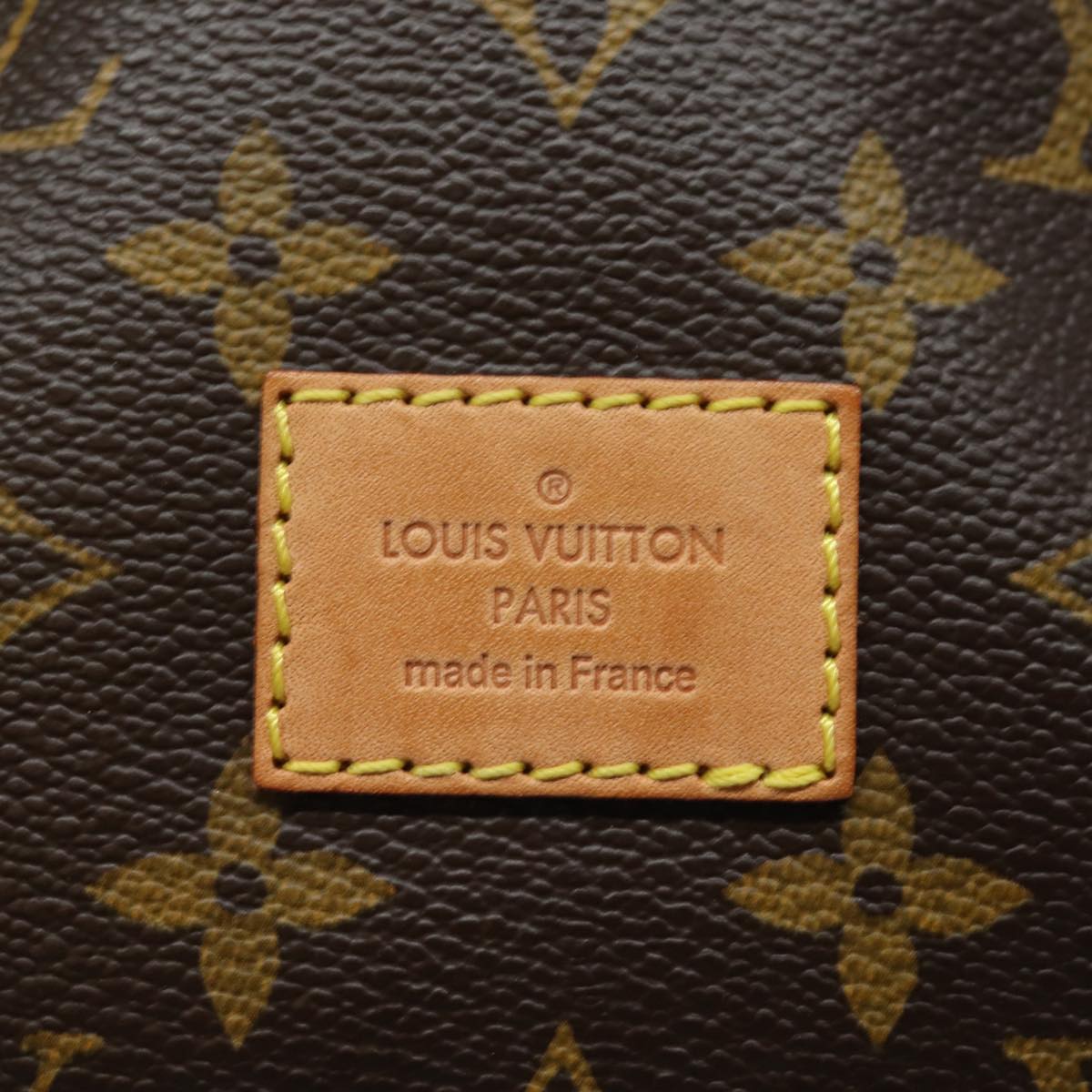 LOUIS VUITTON Monogram Saumur 30 Shoulder Bag M42256 LV Auth 80965V