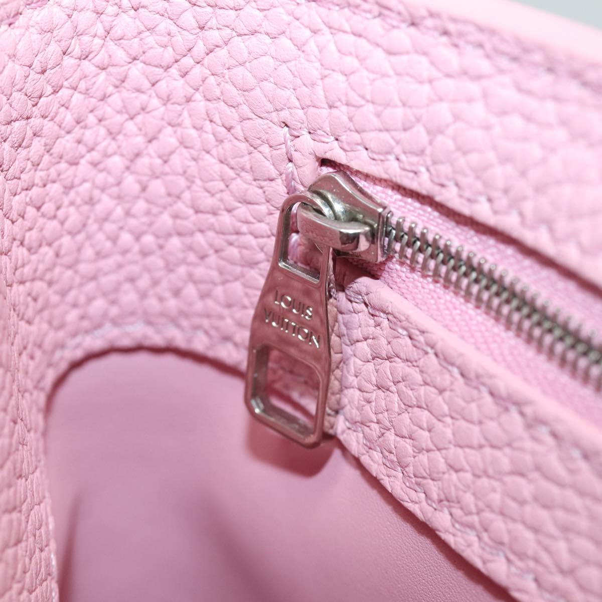 LOUIS VUITTON Capusine BB Hand Bag Taurillon Leather 2way Red Pink Auth 81113SAM