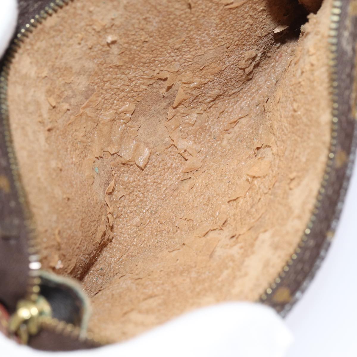 LOUIS VUITTON Monogram Bucket PM Pouch Accessory Pouch LV Auth 81384