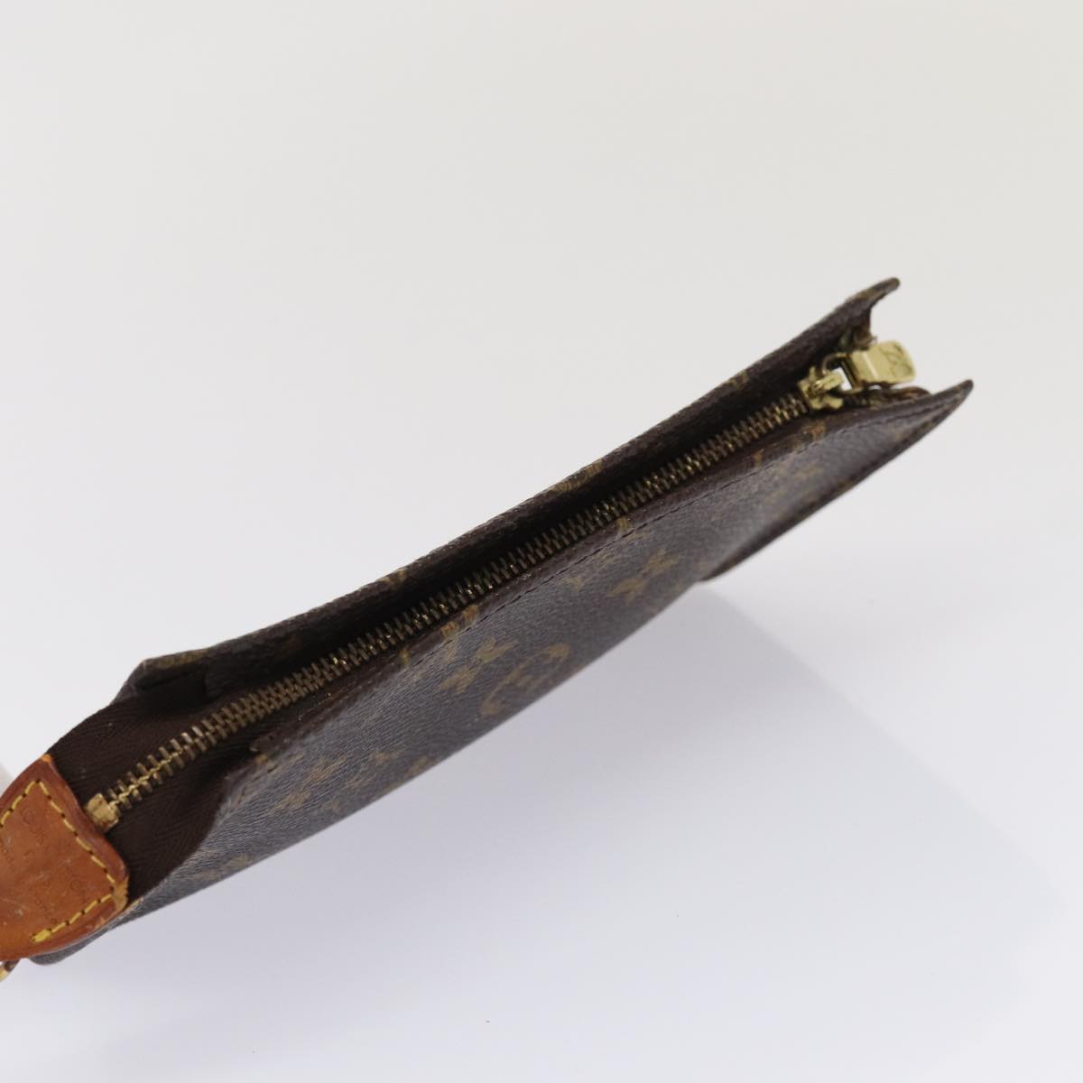 LOUIS VUITTON Monogram Bucket PM Pouch Accessory Pouch LV Auth 81384